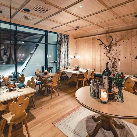 Lux Alp Am Arlberg Dağ evi *